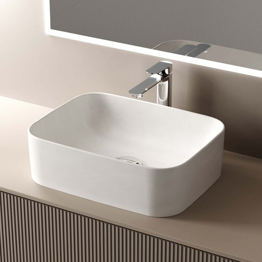 Aufsatzwaschtisch mit pflegeleichter Oberfläche & spritzgeschütztem Design – ohne Hahnloch