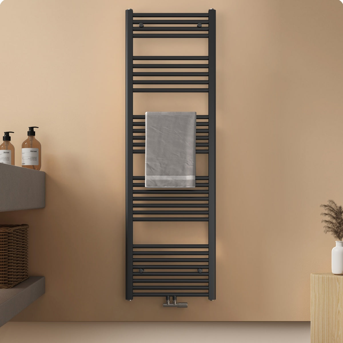 Badheizkörper mit Mittelanschluss zur vertikalen Montage, ideal als Handtuchtrockner