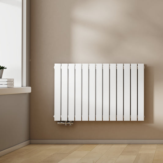 Horizontaler Heizkörper mit doppelter Heizfläche zur Wandmontage