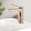 Waschtischarmatur mit abgewinkeltem Griff und wassersparender Funktion