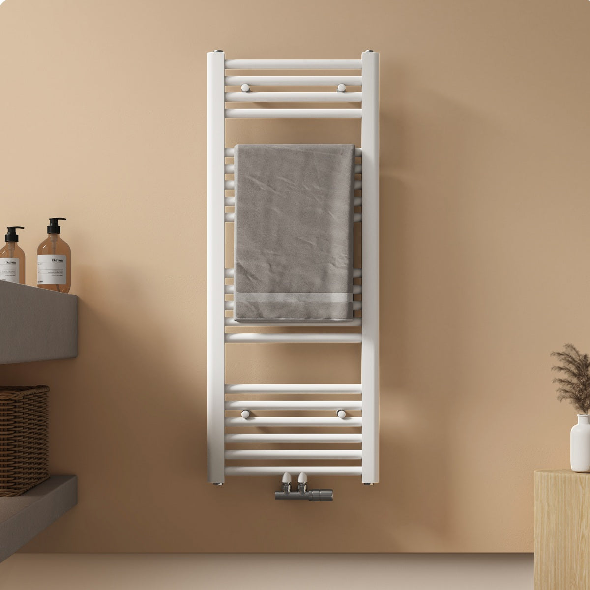 Badheizkörper mit Mittelanschluss zur vertikalen Montage, ideal als Handtuchtrockner