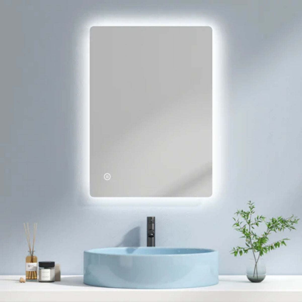 Echteckiger Badspiegel mit integrierter LED-Beleuchtung