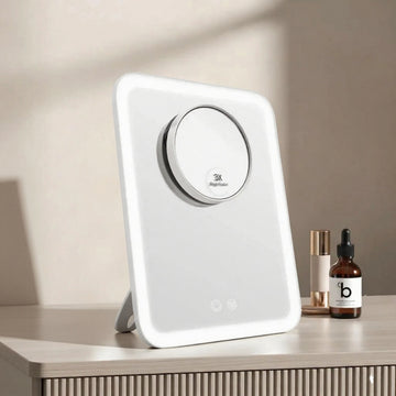 Kosmetikspiegel mit LED-Beleuchtung, 3X-Vergrößerung & Akku – drehbar & mit Touch-Steuerung